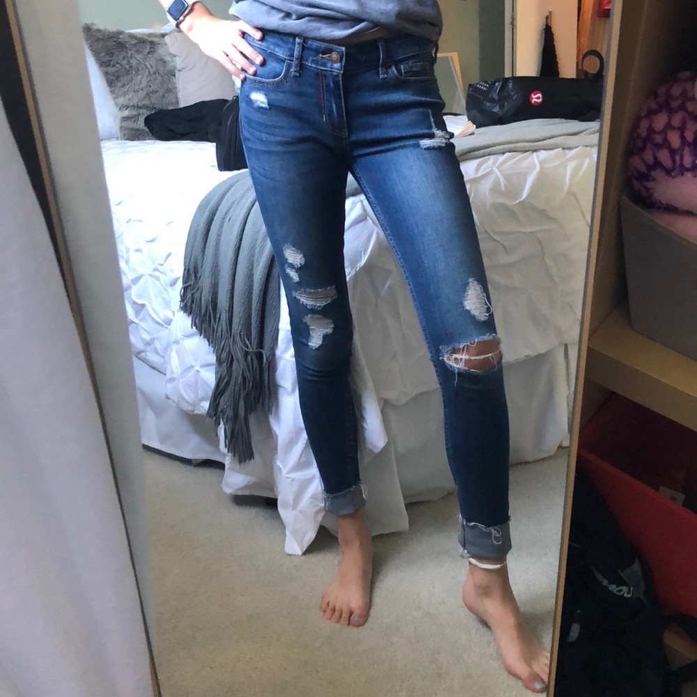 Hollister crop jeans